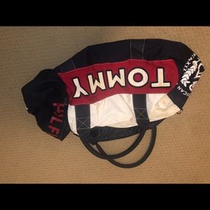 Tommy Hilfigure Duffle Bag